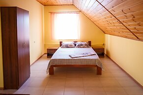 Guest House Apelsin