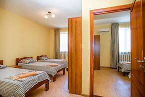 Guest House Apelsin