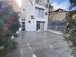 Mandalina Apart
