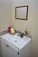 Justinn Apartments