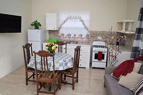 Justinn Apartments