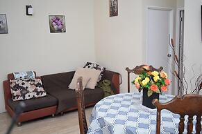Justinn Apartments