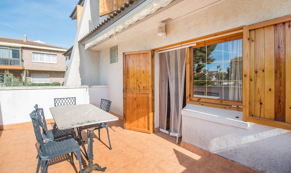 Villa Creixell with pool TH 64