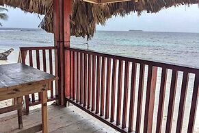 Cabins on paradise San Blas island