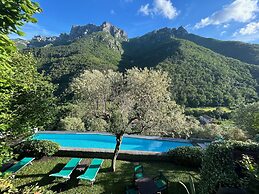 Cassa di Loggia Sleeps 4 With Pool
