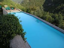 Cassa di Loggia Sleeps 4 With Pool
