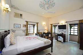 Mahal  Khandela