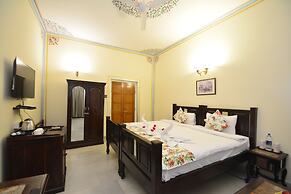 Mahal  Khandela