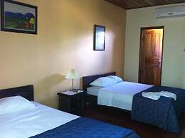 Hotel Arbol Dorado