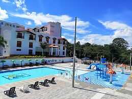 Hotel Majam's Resort