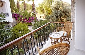 Pharos Hotel