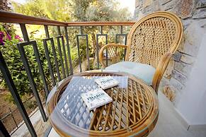 Pharos Hotel