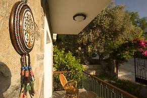 Pharos Hotel