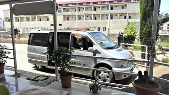 Hotel Ritsa