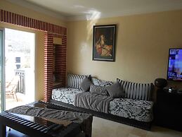 Luxurious Apartment in Marina Ref T23501