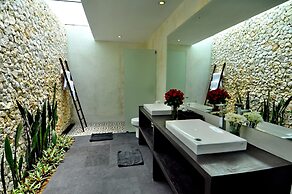 Majestic 5BR Villa Del Boca