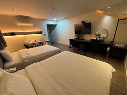 Cheonan K Hotel