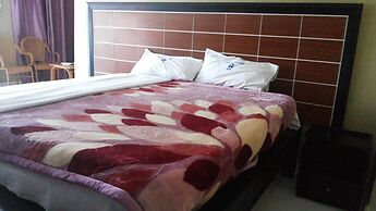 Pauline Hotel