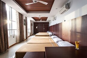 Hotel Rajmahal Inn