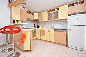 Apartments Miroslava