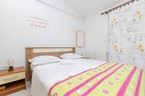 Apartments Miroslava