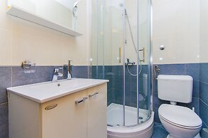 Apartments Tiho i Pave
