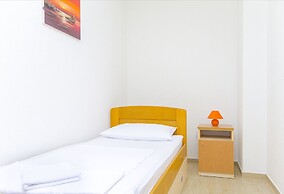 Apartments Tiho i Pave