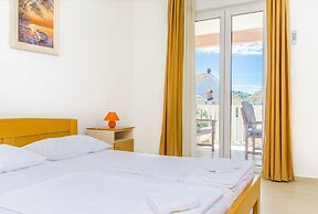 Apartments Tiho i Pave