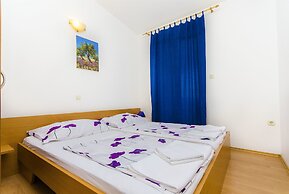 Apartments Tiho i Pave