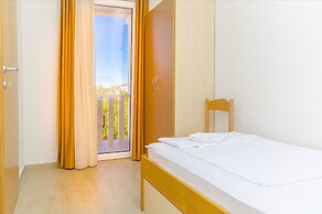 Apartments Tiho i Pave