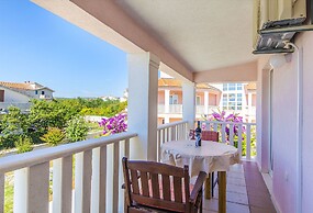 Apartments Tiho i Pave