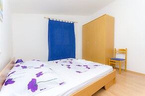 Apartments Tiho i Pave