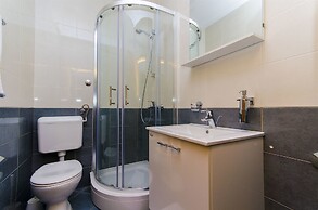 Apartments Tiho i Pave