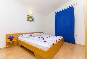 Apartments Tiho i Pave