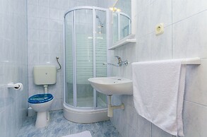Apartments Tiho i Pave