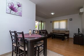 Apartments Janja