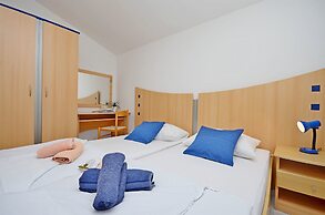Apartments Mira