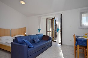 Apartments Mira