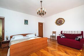 Apartment Luketa
