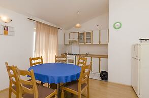 Apartments Biserka