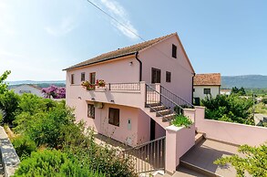 Apartment Lavcevic