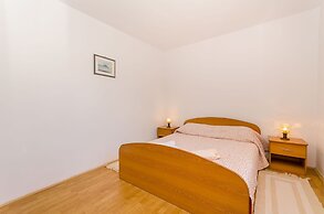 Apartment Lavcevic