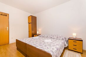 Apartment Lavcevic