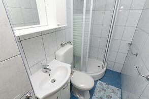 Apartments and Room Mate-mare