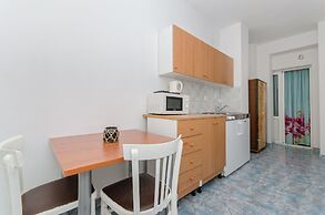 Apartment and Rooms Ivan