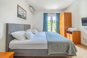 Apartments Seaview