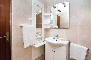 Apartment Ivan Vrsi