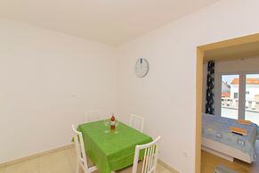 Apartments and Room Central Position