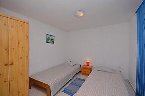 Apartments Mira