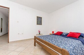 Apartments Mira